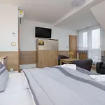 Lägenhet Szamotulanka - Wakacyjne - Plac Zabaw & Grill - By Renters *