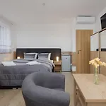 Szamotulanka - Wakacyjne - Plac Zabaw & Grill - By Renters *