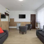 Szamotulanka - Wakacyjne - Plac Zabaw & Grill - By Renters * Rewal