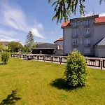 Szamotulanka - Wakacyjne - Plac Zabaw & Grill - By Renters Rewal