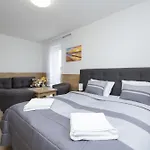Appartamento Szamotulanka - Wakacyjne - Plac Zabaw & Grill - By Renters