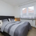 Lägenhet Szamotulanka - Wakacyjne - Plac Zabaw & Grill - By Renters