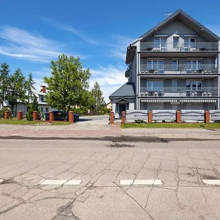 Apartment Szamotulanka - Wakacyjne - Plac Zabaw & Grill - By Renters Rewal