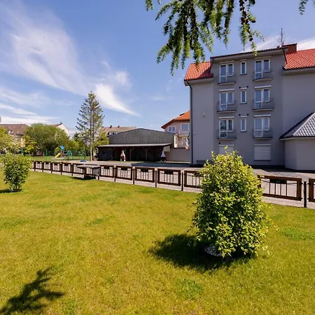 Szamotulanka - Wakacyjne - Plac Zabaw & Grill - By Renters Apartment