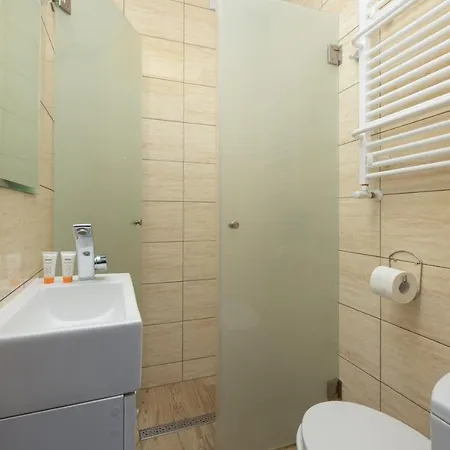 Apartment Szamotulanka - Wakacyjne - Plac Zabaw & Grill - By Renters Rewal