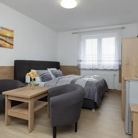 Szamotulanka - Wakacyjne - Plac Zabaw & Grill - By Renters Rewal