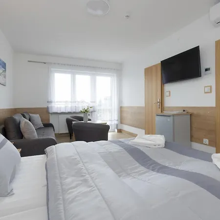 Szamotulanka - Wakacyjne - Plac Zabaw & Grill - By Renters Rewal