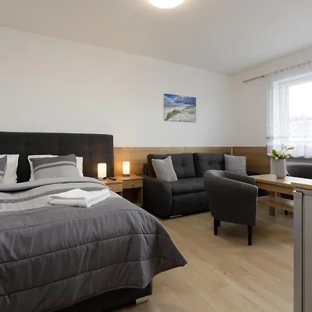 Szamotulanka - Wakacyjne - Plac Zabaw & Grill - By Renters Apartment