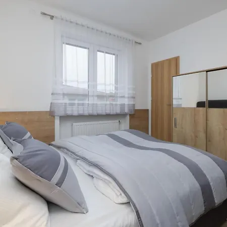 Szamotulanka - Wakacyjne - Plac Zabaw & Grill - By Renters Apartment Rewal