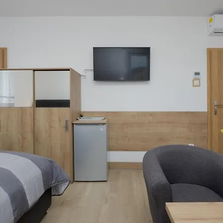 Apartment Szamotulanka - Wakacyjne - Plac Zabaw & Grill - By Renters *