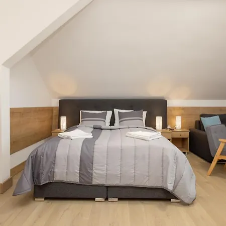 Szamotulanka - Wakacyjne - Plac Zabaw & Grill - By Renters Apartment