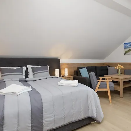 Szamotulanka - Wakacyjne - Plac Zabaw & Grill - By Renters Apartment Rewal