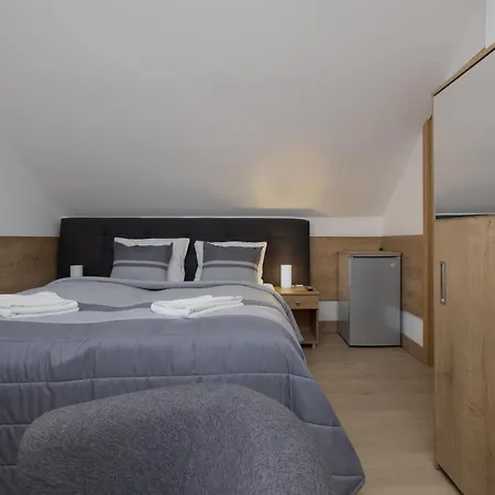 Szamotulanka - Wakacyjne - Plac Zabaw & Grill - By Renters Apartment