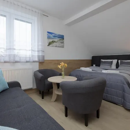Apartment Szamotulanka - Wakacyjne - Plac Zabaw & Grill - By Renters Rewal