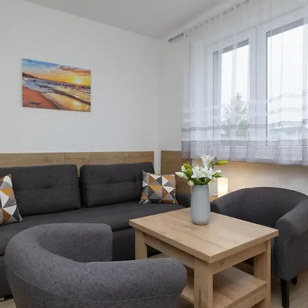 Apartment Szamotulanka - Wakacyjne - Plac Zabaw & Grill - By Renters *