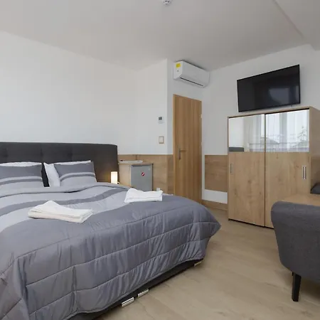 Szamotulanka - Wakacyjne - Plac Zabaw & Grill - By Renters Rewal