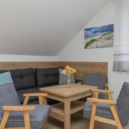 Szamotulanka - Wakacyjne - Plac Zabaw & Grill - By Renters Apartment Rewal