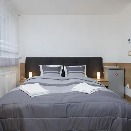 Szamotulanka - Wakacyjne - Plac Zabaw & Grill - By Renters Apartment