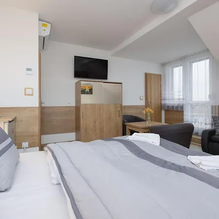 Apartment Szamotulanka - Wakacyjne - Plac Zabaw & Grill - By Renters *