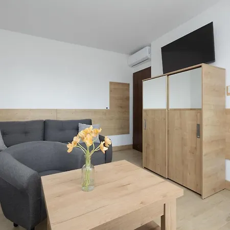 Apartment Szamotulanka - Wakacyjne - Plac Zabaw & Grill - By Renters