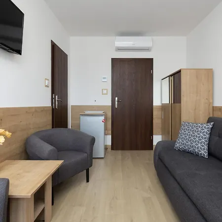 Szamotulanka - Wakacyjne - Plac Zabaw & Grill - By Renters Rewal