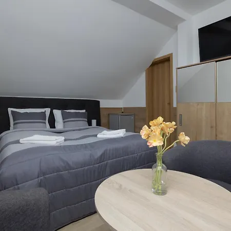 Szamotulanka - Wakacyjne - Plac Zabaw & Grill - By Renters *