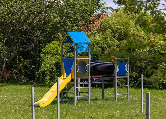 Szamotulanka - Wakacyjne - Plac Zabaw & Grill - By Renters