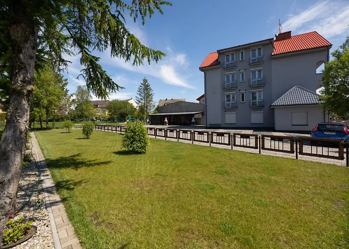 Szamotulanka - Wakacyjne - Plac Zabaw & Grill - By Renters Appartement Rewal