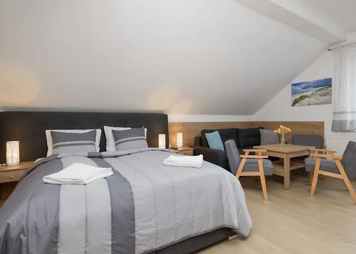 Szamotulanka - Wakacyjne - Plac Zabaw & Grill - By Renters Appartement Rewal