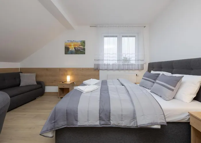 Szamotulanka - Wakacyjne - Plac Zabaw & Grill - By Renters Appartement *