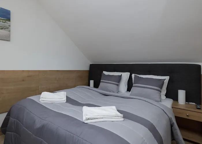 Szamotulanka - Wakacyjne - Plac Zabaw & Grill - By Renters * Rewal