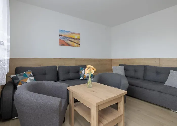 Szamotulanka - Wakacyjne - Plac Zabaw & Grill - By Renters Appartement Rewal